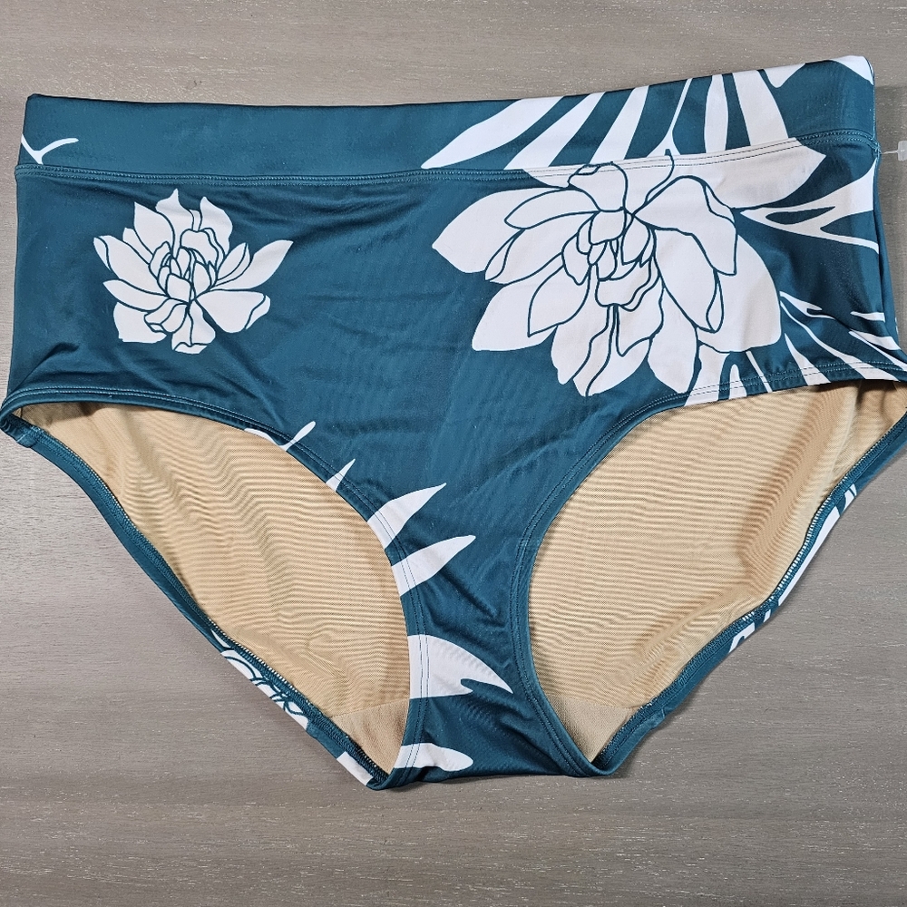 NWOT 20 Cacique By Lane Bryant Mid-Waist Swim Brief In Surf Floral